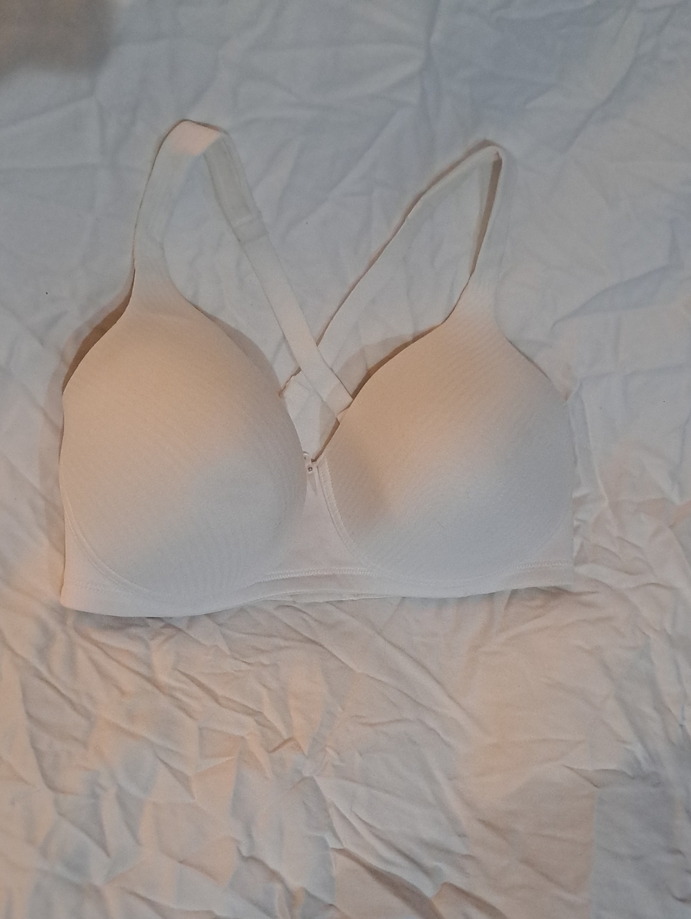 Vanity Fair Light Cream Smooth Molded Cup Bra